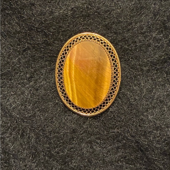 Vintage Tiger’s Eye Oval Brooch with Filigree Gold-Tone Frame - Picture 1 of 3